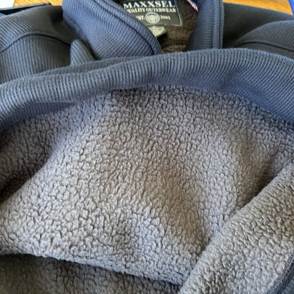 Maxxsel- Navy Sweatshirt size Small - Picture 6 of 6